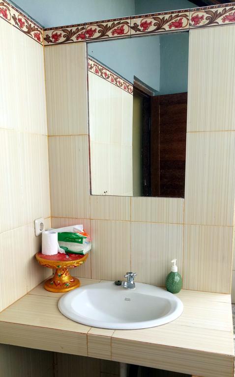 Ceningan Cliff Inn Ceningan Island Экстерьер фото